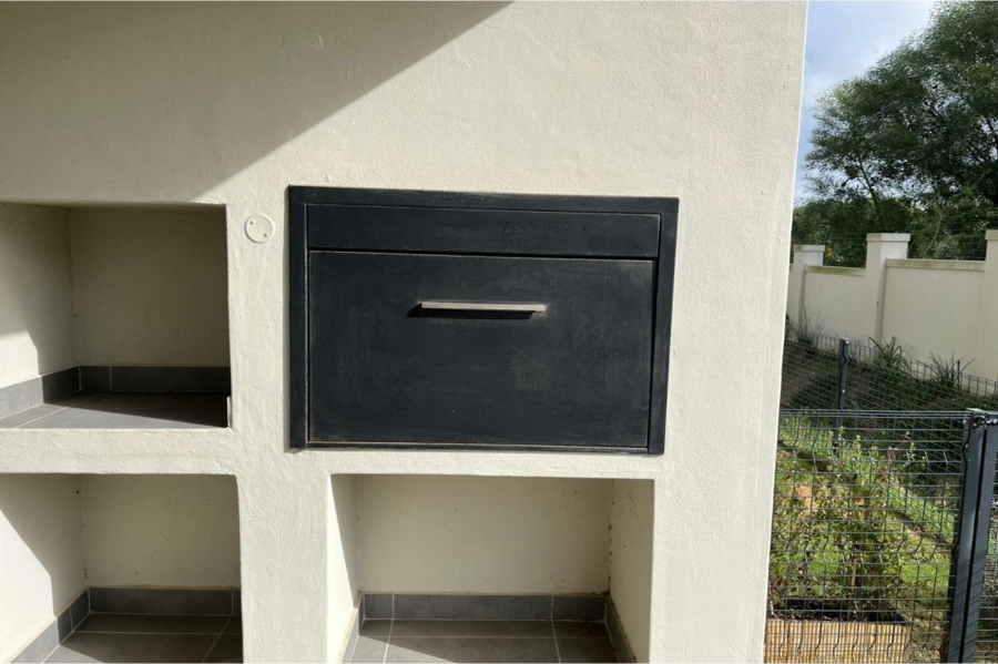 To Let 2 Bedroom Property for Rent in Langeberg Ridge Western Cape